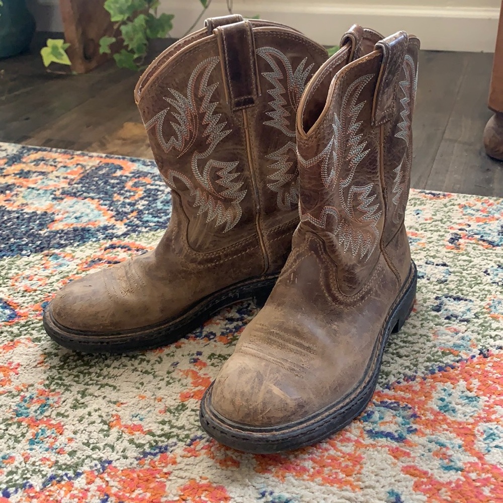 Big Boy size 7 brown leather cowboy boots